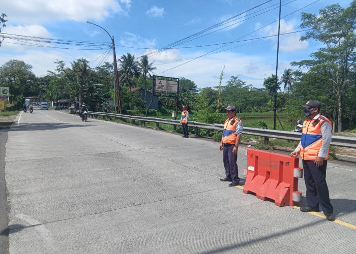 Arus Kendaraan Berat di Ajibarang Meningkat, UPPKB Perketat Pengawasan