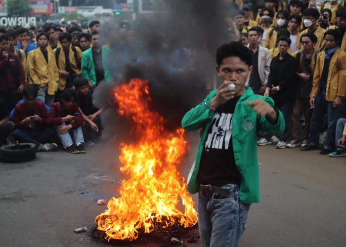 Mahasiswa Banyumas Bawa 5 Tuntutan, Bupati Janji Sampaikan ke Pusat
