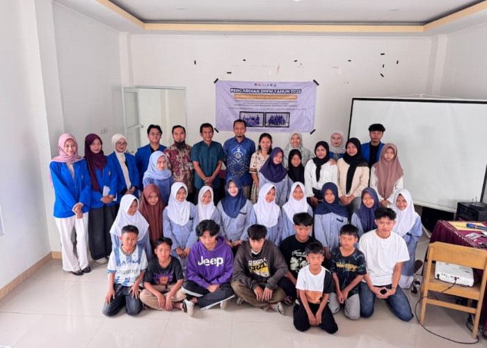 Mahasiswa UMP Genjot Motivasi dan Kepercayaan Diri Anak-anak PokDarTIK Desa Bulakan