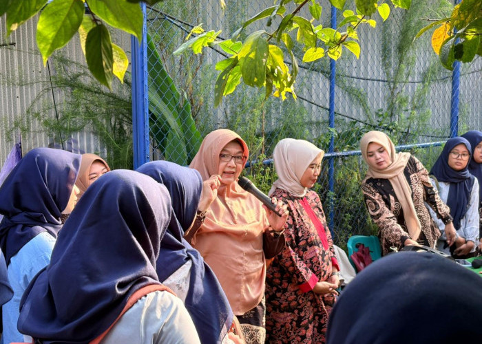 Mahasiswa FK UMP Lakukan Kunjungan Edukatif ke Kebun Kedokteran Herbal di Karangsari