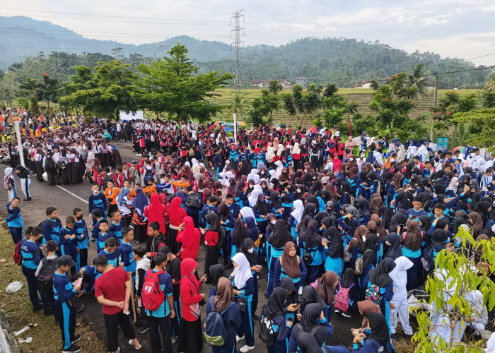 Kecamatan Banjarnegara Gelar Jalan Santai dan Sosialisasi Garimas, Semarakan HUT PGRI ke-77