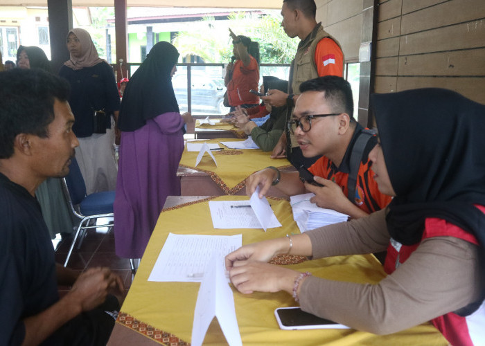 214 KK Penyintas Longsor Situkung Terima BLT Tahap Kelima