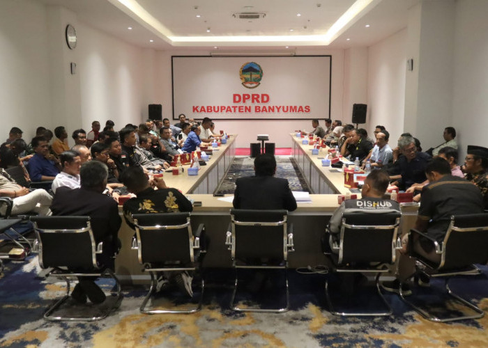 Ojol dan Opang Curhat Ke DPRD, Bahas Titik Penjemputan Penumpang Stasiun 