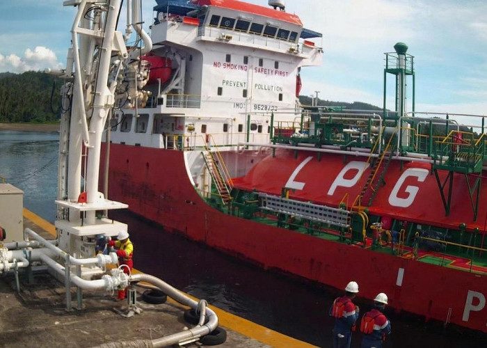 Bergerak di Tengah Tantangan Global, Armada Kapal Pertamina Topang Distribusi Energi