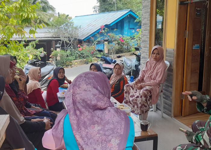 Babinsa Sisir Warga Agar Bansos di Banyumas Tepat Sasaran, Data Penerima Diperiksa Lewat Agen Perlinsos