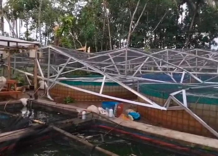 21 Rumah Rusak Diterjang Puting Beliung di Wanareja