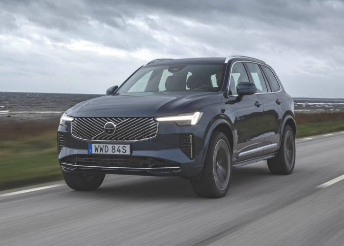 Dijamin Terpikat ! Volvo 2025  Hadirkan Kombinasi Sempurna Antara Kecanggihan, Performa, dan Keamanan