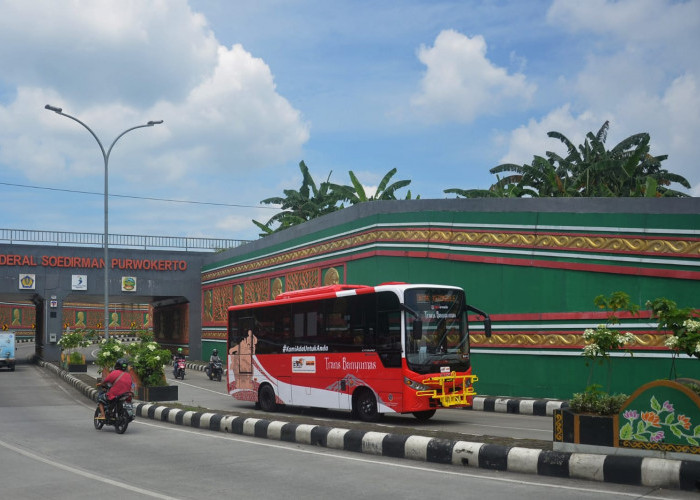 Trans Banyumas Berhenti, Awak Menanti, Pelajar Ikut Terdampak