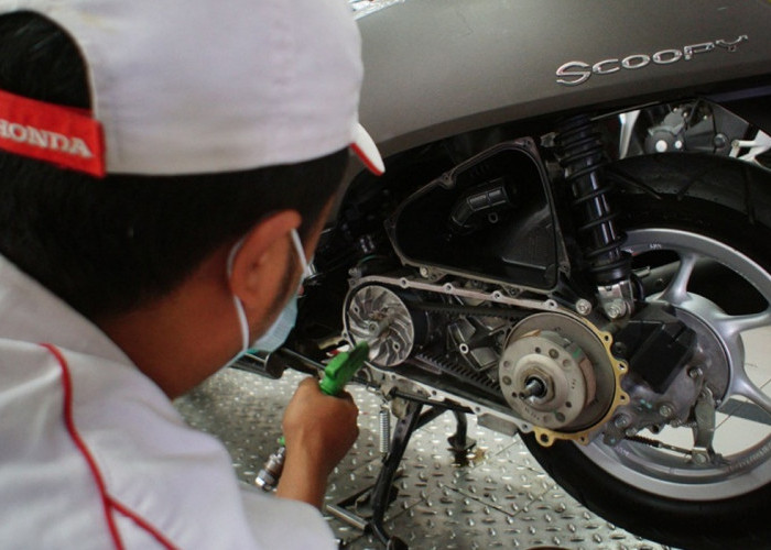 Waktu yang Tepat untuk Servis Honda Scoopy Agar Jadi Motor Murah yang Awet