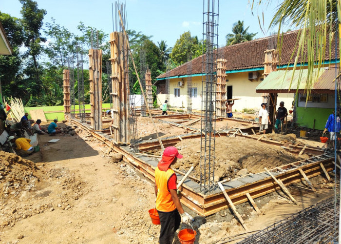 Sempat Terkendala Pengiriman Material, Pembangunan Gedung Baru KUA Bojongsari Dikebut