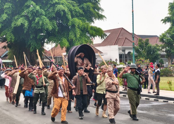 Pelajar Adu Baris Berbaris di Purwokerto, Kirab Soedirman Hidupkan Semangat Juang Pahlawan