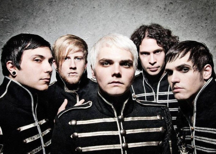 8 Rekomendasi Lagu My Chemical Romance Paling Populer Untuk Playlist Galau Kamu