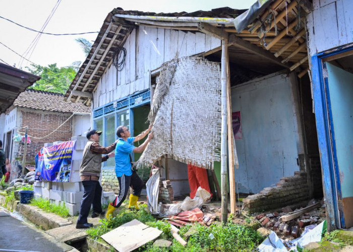 Rumah Nyaris Roboh di Krandegan Kini Mulai Diperbaiki, Penanganan RTLH di Banjarnegara Dipercepat