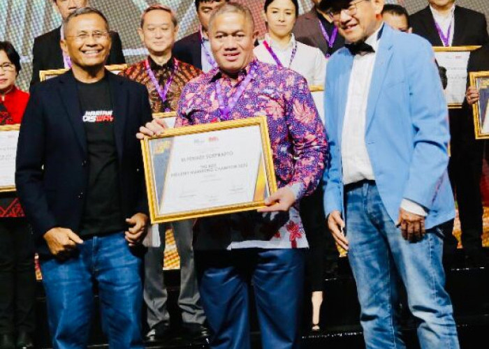 JNE Raih Penghargaan The Best Industry Marketing Champion 2022 Logistics Category