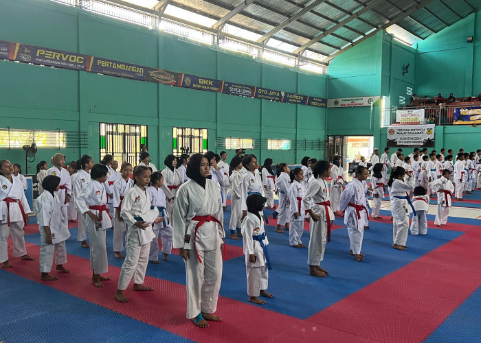 Ratusan Pelajar ikuti POPDA Karate