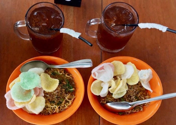 Kelezatan Mie Bangladesh yang Jadi Menu Spesial di Warkop Abang