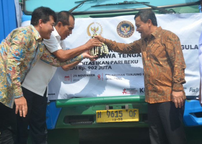 UMKM Jateng Tembus Pasar Global, Gubernur Ahmad Luthfi Lepas Ekspor Senilai Rp 10,1 Miliar