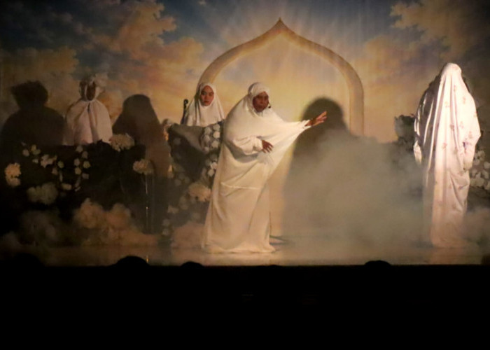 Teater Gethek Angkat Kematian dalam “Berita Lelayu Edhon”, Seniman Beri Catatan
