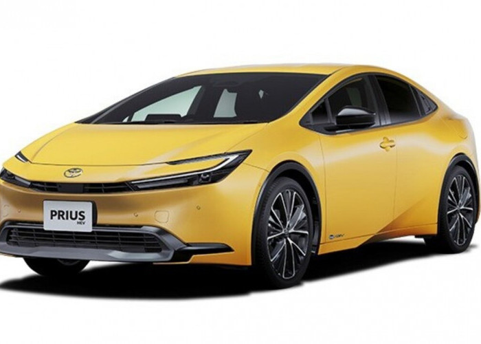 Toyota Prius HEV 2025 Hadir dengan Gaya Baru, Teknologi Modern dan Konsumsi BBM Super Irit