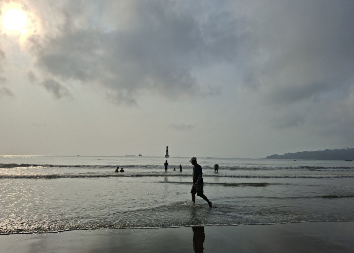 Waspadai Gelombang Tinggi dan Potensi Rob di Pesisir Cilacap 