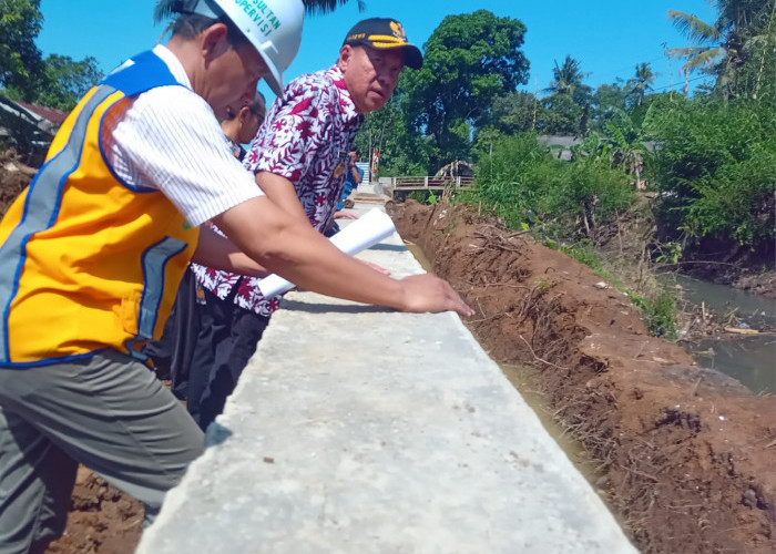 Pembangunan Tanggul Penahan Banjir di Sumpiuh Banyumas Ditarget Selesai Akhir Tahun Ini