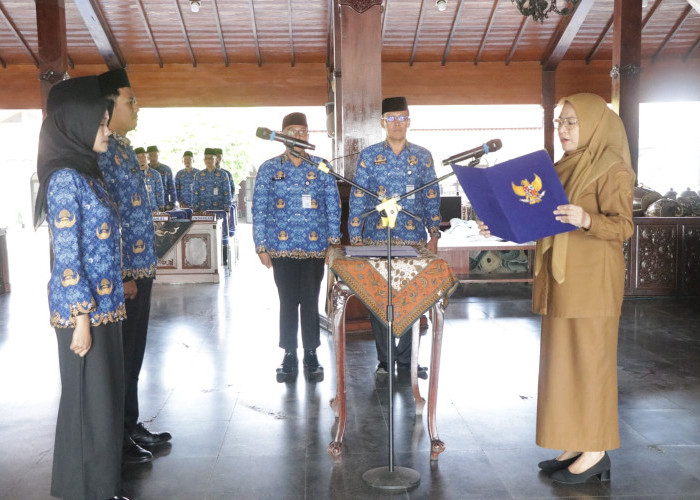 Bupati Amalia Desiana Lantik Ratusan ASN dan Kepala Sekolah, Sekolah Dilarang Rekrut Honorer