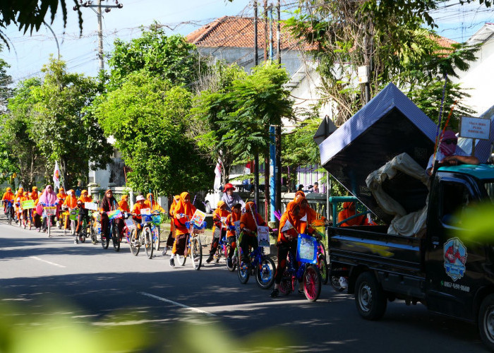 800 Siswa Yayasan Al Iman Kebumen Pawai Sambut Ramadan