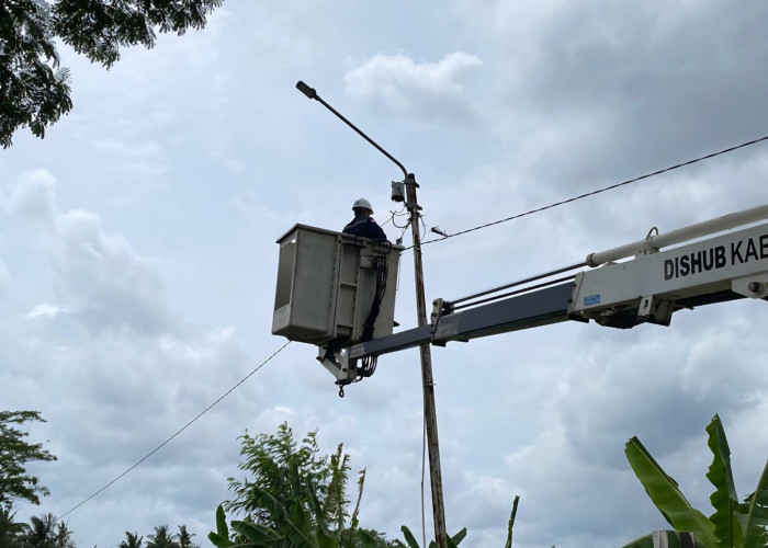 Pemkab Cilacap Targetkan Pemasangan 42.900 Lampu Penerangan Jalan