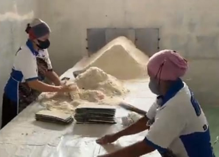 Produksi Kue Sagon Adimulyo Kebumen Meningkat Sambut Ramadan