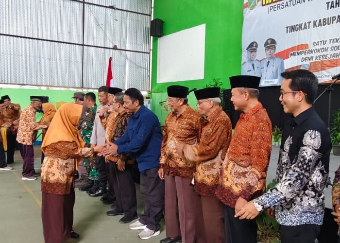 HUT ke-64 PWRI Banjarnegara, 350 Purnatugas Tunjukkan Semangat Pengabdian Tak Pernah Padam