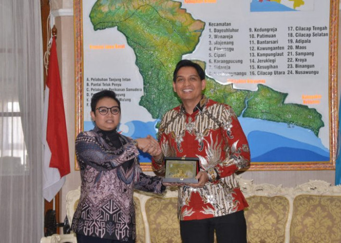 Pelabuhan Perikanan Cilacap Sebatas Bongkar Muat