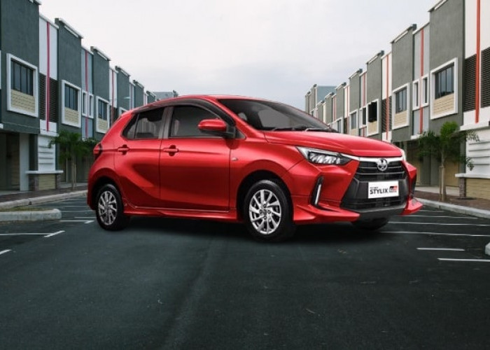 Mau Kredit Toyota New Agya? Intip Simulasi Kredit dari BCA & Adira, Mana yang Lebih Ringan?