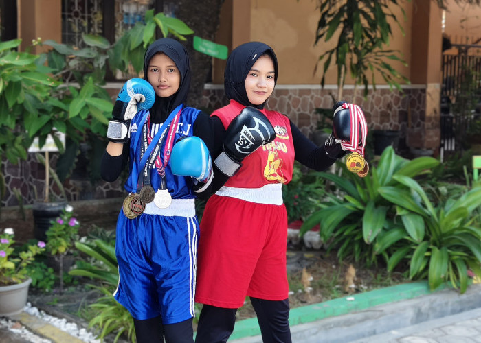 Dua Siswi SMPN 6 Cilacap Ukir Prestasi di Tinju dan Kick Boxing