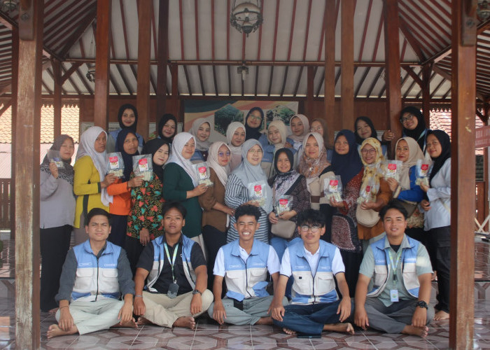 Mahasiswa Farmasi UMP Ajak Kader PKK Desa Kalisalak Olah Ikan Nila sebagai Pangan Pendukung Pencegahan Anemia