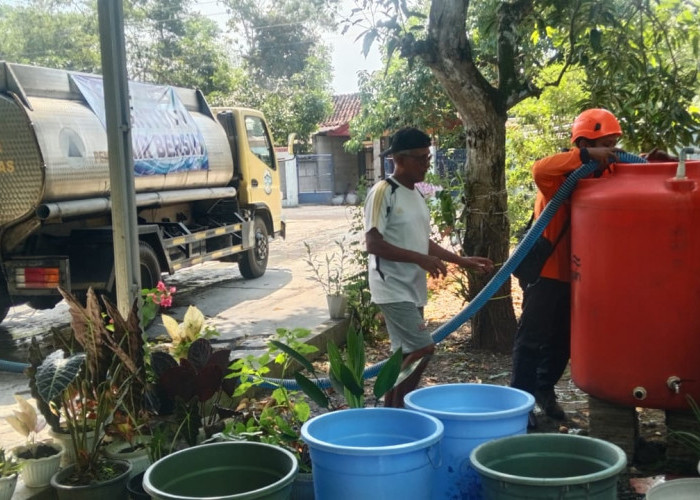 Tiga Desa Banyumas Dilanda Kekeringan, BPBD Salurkan 15 Ribu Liter Air Bersih untuk Warga
