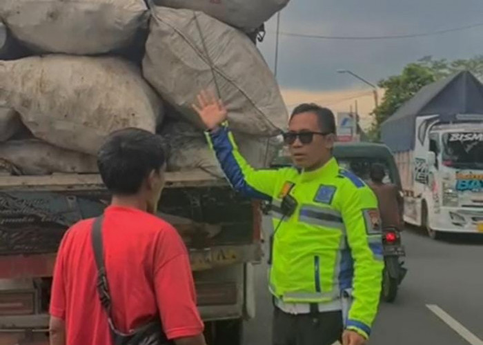 Nekat Melintas di Purbalingga, Kendaraan ODOL Ditindak Tegas Polisi