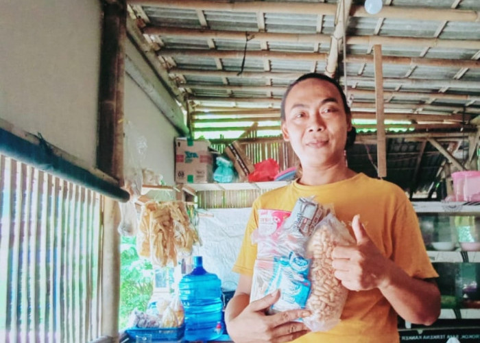 Perkuat Kerukunan, Umat Kristiani Terima Hampers Lebaran di Banyumas