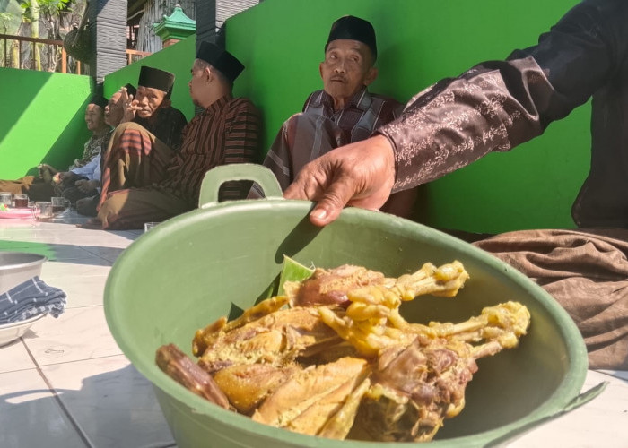 Ingkung Kepala Dusun Warnai Memetri Bumi, Warisan Leluhur Satukan Warga Lewat Kenduri Sura