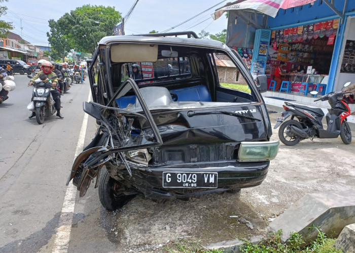 Kecelakaan Rombongan Fatayat NU, Libatkan Tiga Kendaraan 