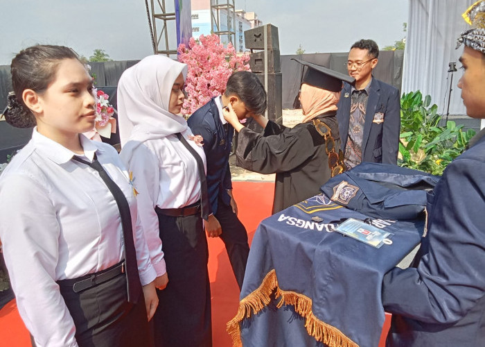 1.200 Mahasiswa Baru UHB Dikukuhkan, Beasiswa Kampus Menjangkau 441 Mahasiswa Banyumas