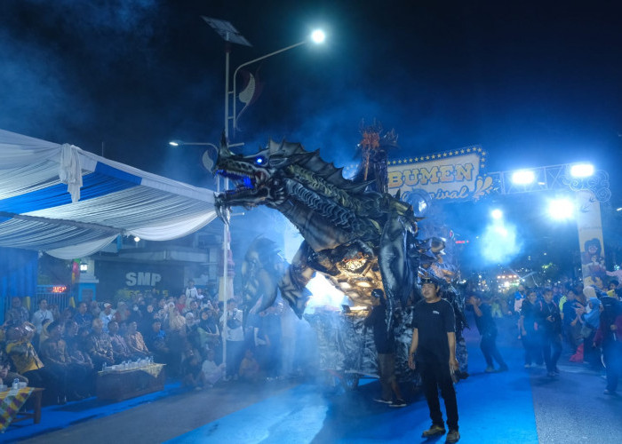 Karnaval Budaya dan UMKM Meriahkan Kebumen Fest 2026