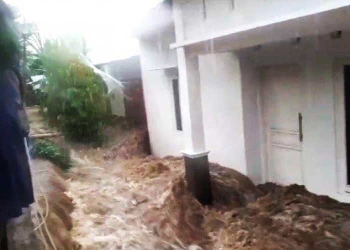 Banjir Bandang Menerjang Kelurahan Mudal Wonosobo, Dua Kali Dalam Seminggu