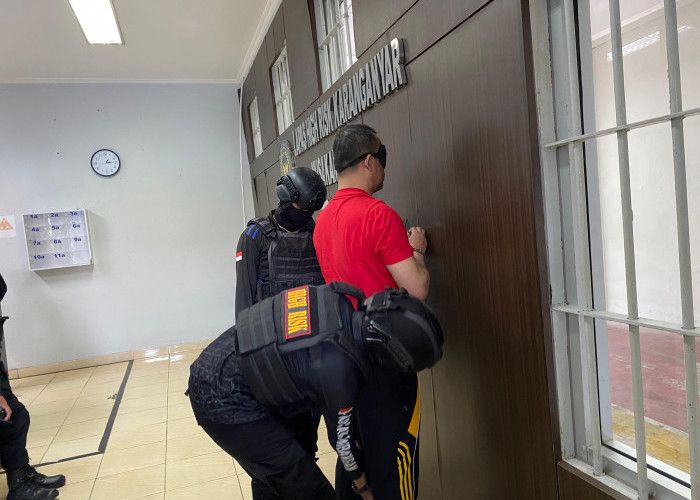 Kepergok Ngopi di Kafe Saat Proses PK, Napi Korupsi Langsung Dikirim ke Nusakambangan