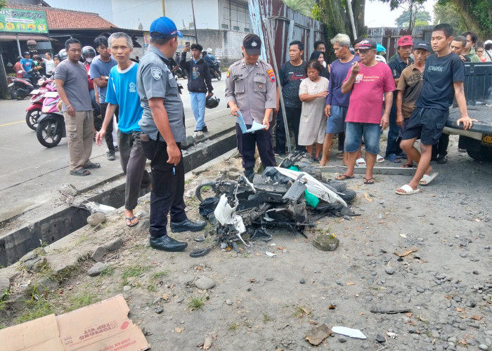 Gagal Nyalip Pikap Tabrak Dua Motor, Satu Pengendara Tewas di Patikraja Banyumas