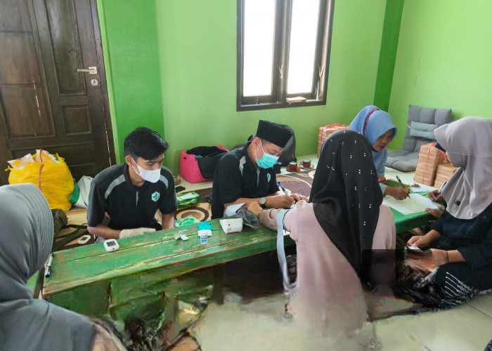 Deteksi Dini TBC, 105 Santri Putri Jalani Cek Kesehatan Gratis