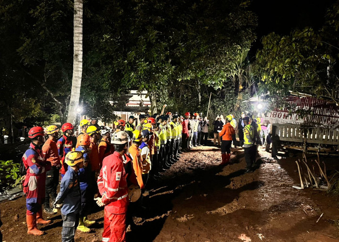 Longsor Majenang Telan Korban, 12 Rumah Tertimbun dan 21 Warga Masih Hilang