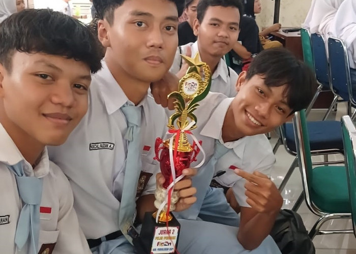 Siswa SMK YPT 1 Purbalingga Sabet Juara 2 FLS2N 
