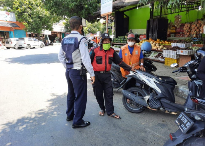 Catat! Jukir Liar Tak Usah Dilayani Pemilik Motor