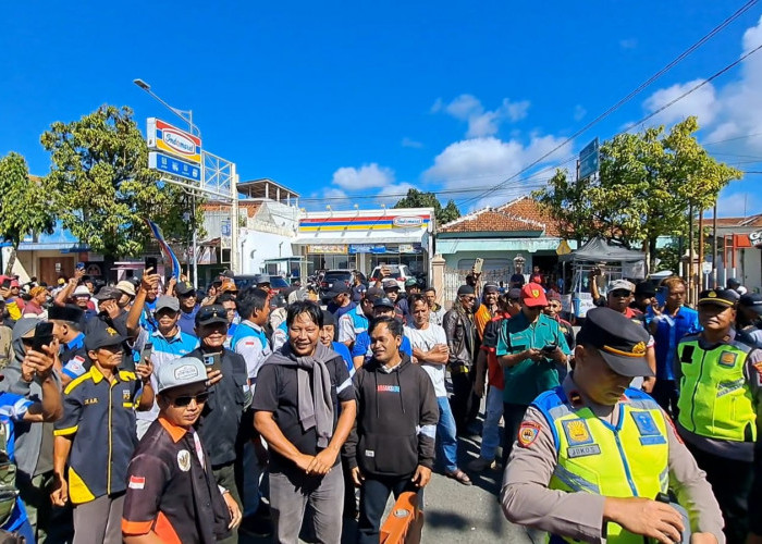 Ratusan Pengemudi Odong-odong Datangi DPRD Kabupaten Cilacap, Protes Larangan Operasional di Jalan Umum