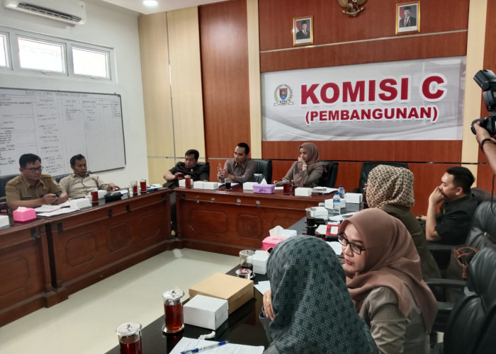 TPS Membludak, Warga Tegalreja Mengadu ke DPRD Cilacap